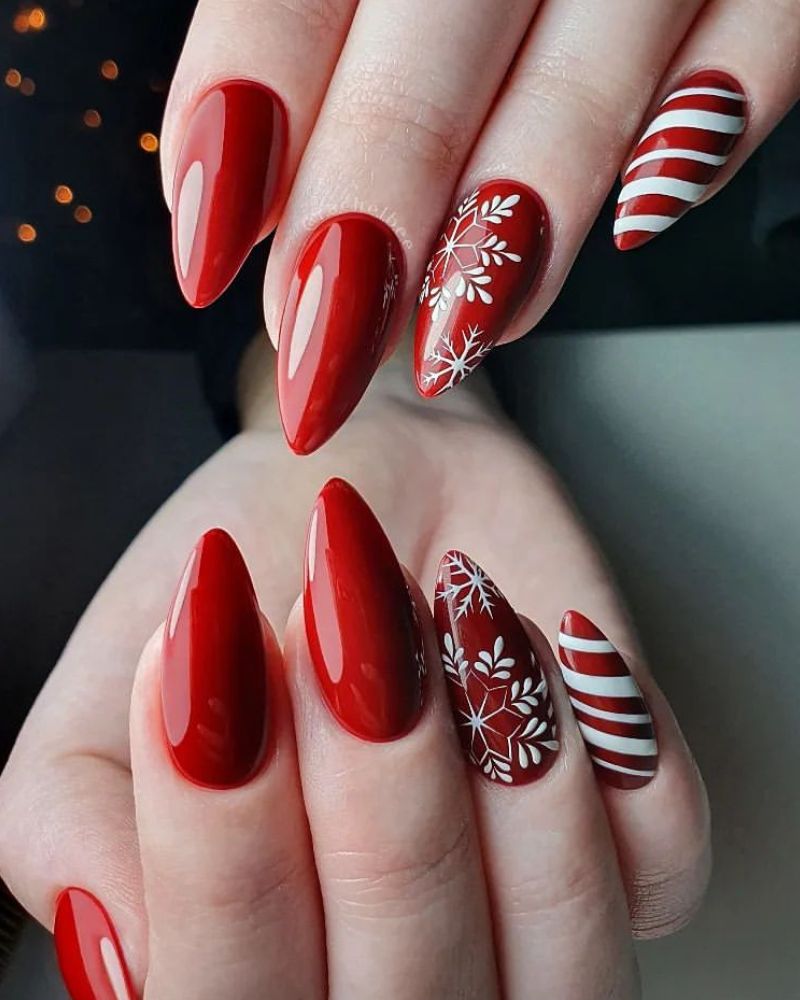 20 Stunning Red and White Christmas Nail Designs to Get You in the Holiday Spirit 20 Stunning Red and White Christmas Nail Designs to Get You in the Holiday Spirit