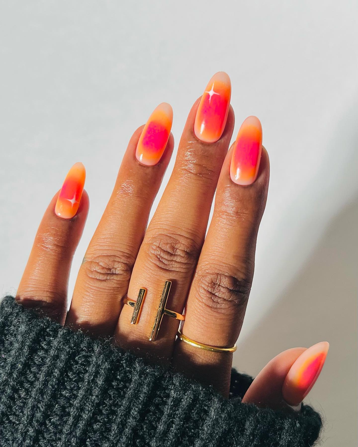 Trendy Summer Nails: Embracing Orange and Pink Vibes Trendy Summer Nails: Embracing Orange and Pink Vibes